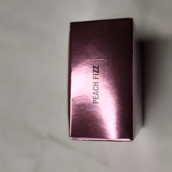 Anastasia Beverly Hills Loose Highlighter Peach Fizz 🍑 - Picture 3 of 5